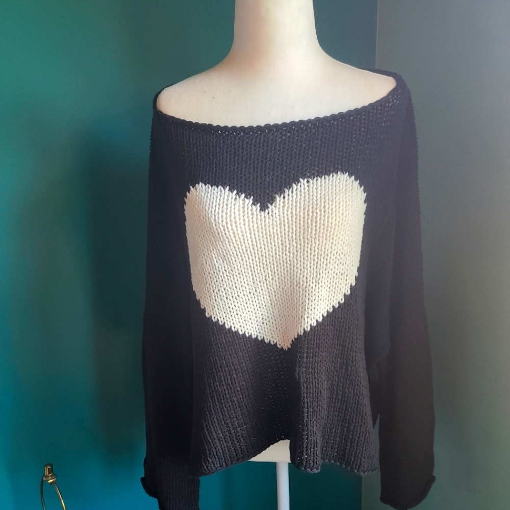 Wooden ships slouchy oversized heart sweater size medium size large